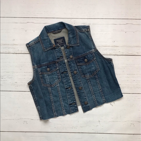 Abercrombie & Fitch Jackets & Blazers - Abercrombie & Fitch Cropped Denim Vest